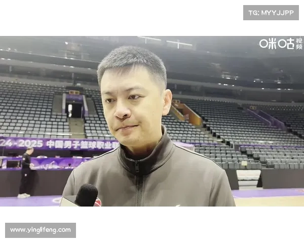 CBA历史首次杨鸣主场与技术台人员激烈冲突越界骂人创纪录 CBA历史首次杨鸣主场与技术台人员激烈冲突越界骂人创纪录